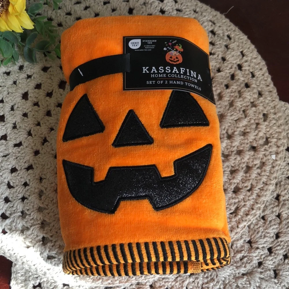 Kassafina Halloween Pumpkin Hand Towel - Orange & Black